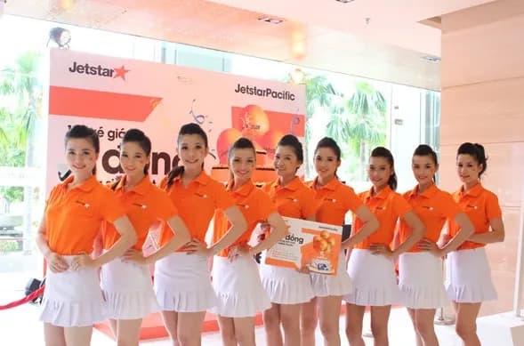 Áo đồng phục công ty: chọn kiểu và chọn vải