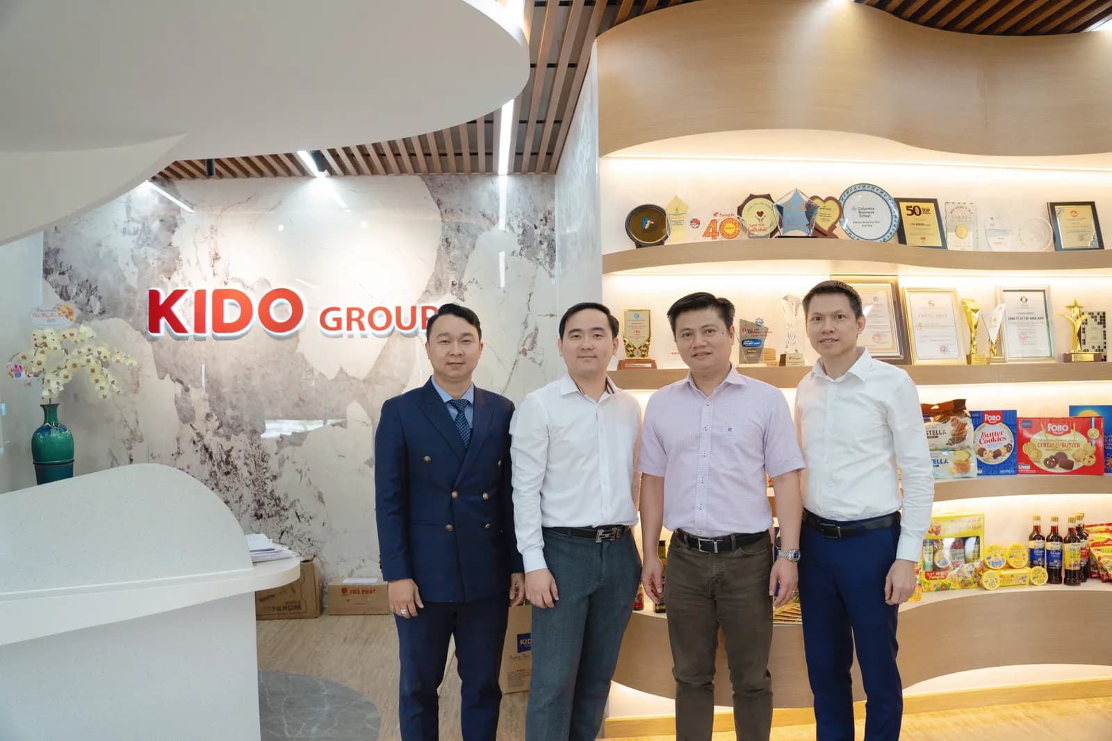 Mon Amie may đồng phục cho Tập đoàn KIDO