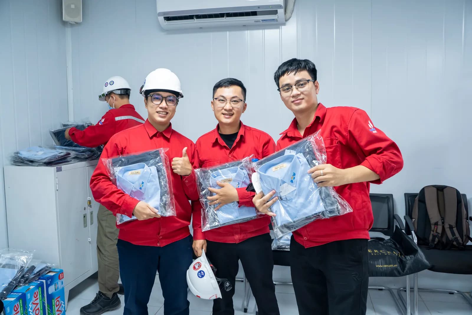 Mon Amie may đồng phục cho PetroVietnam Power Nhơn Trạch