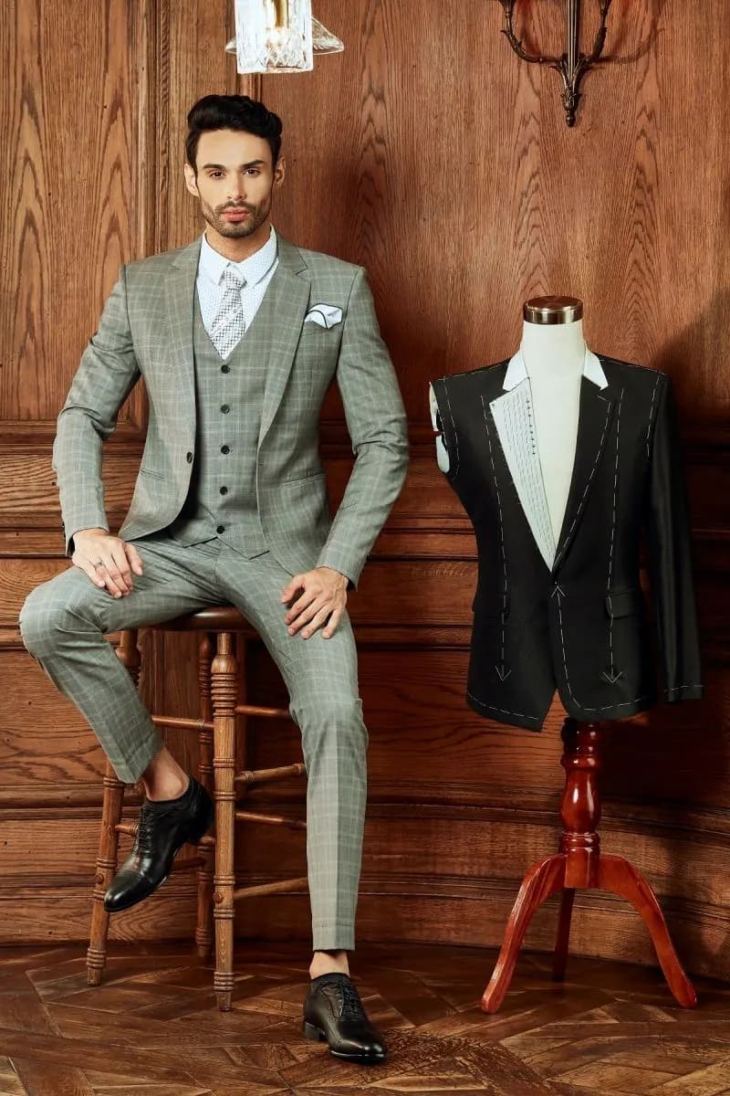 Hôm nay mặc gì? Cách dựng tủ suit công sở tối giản