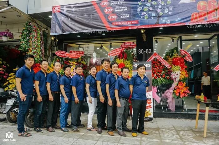 May đồng phục cao cấp giao hàng tận nơi: quy trình bàn giao