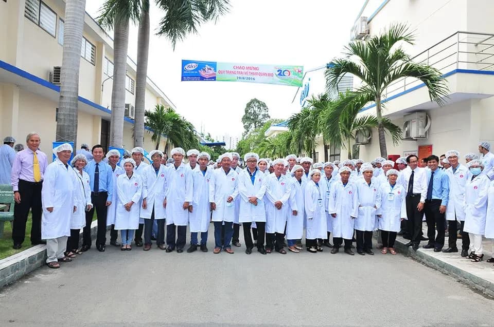 Vì sao doanh nghiệp chọn đặt may đồng phục tại Mon Amie
