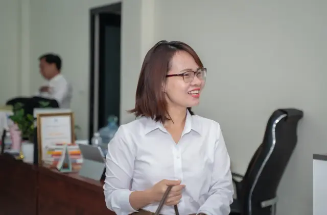 Mon Amie may đồng phục cho Á Đông Land — 3/51