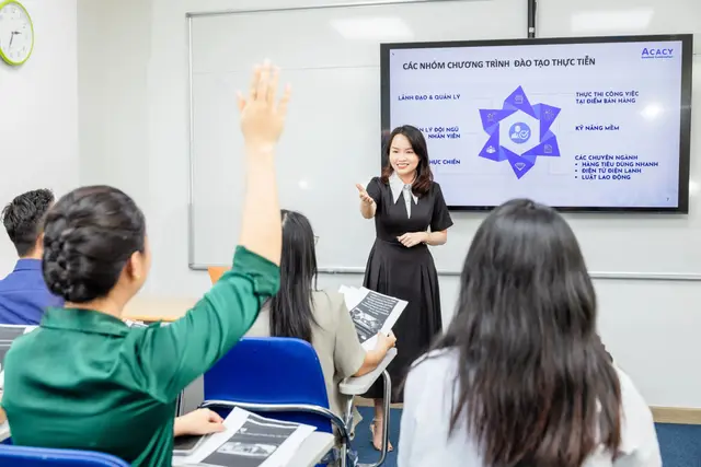 Mon Amie may đồng phục cho Acacy — 3/4