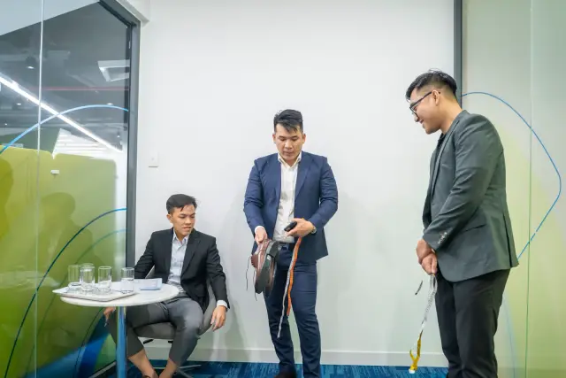 Mon Amie may đồng phục cho Chứng khoán ACBS — 53/63