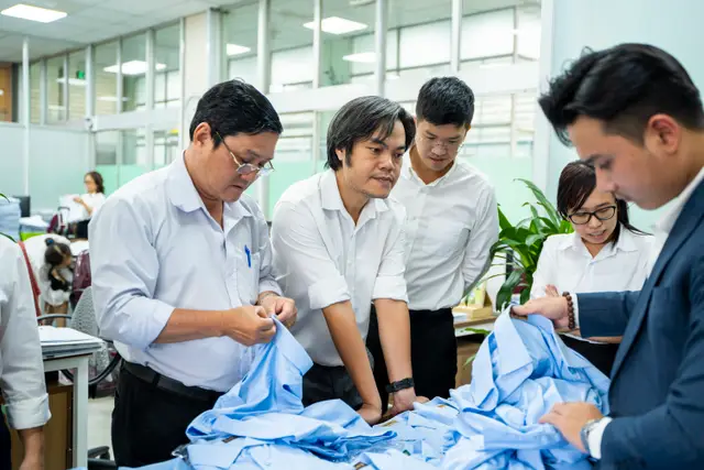 Mon Amie may đồng phục cho Bệnh viện Chợ Rẫy — 8/47