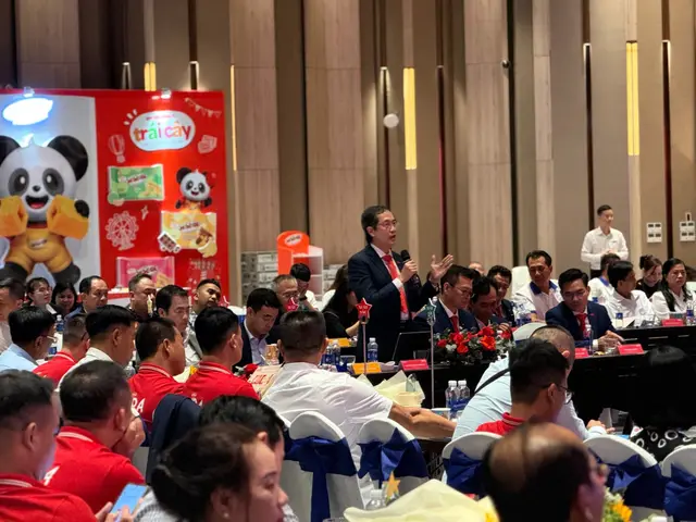 Mon Amie may đồng phục cho Bibica — 3/5