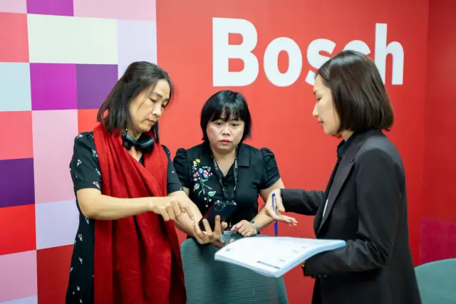 Mon Amie may đồng phục cho BOSCH — 35/71