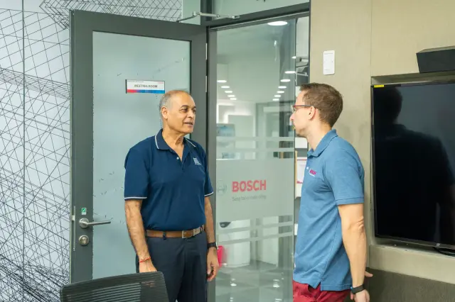 Mon Amie may đồng phục cho BOSCH — 40/71