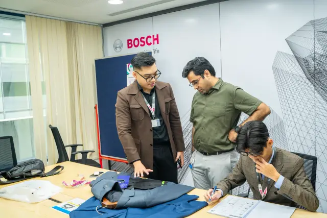 Mon Amie may đồng phục cho BOSCH — 65/71