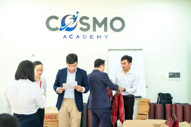 Mon Amie may đồng phục cho COSMO Academy — 9/37