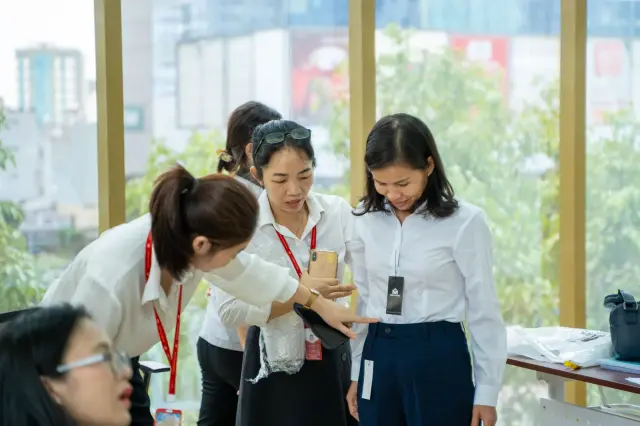 Mon Amie may đồng phục cho COSMO Academy — 18/37