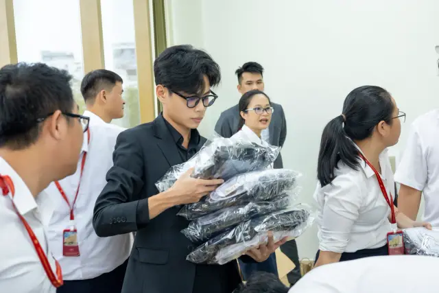 Mon Amie may đồng phục cho COSMO Academy — 31/37
