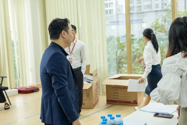 Mon Amie may đồng phục cho COSMO Academy — 35/37