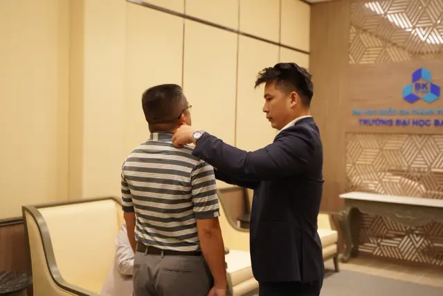Mon Amie may đồng phục cho Trường Đại học Bách Khoa TP.HCM — 2/12