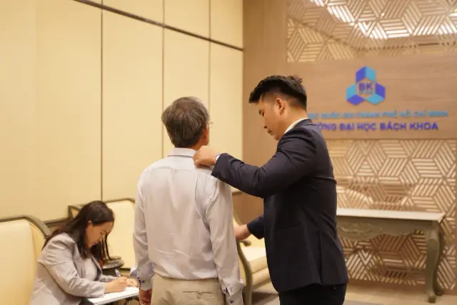 Mon Amie may đồng phục cho Trường Đại học Bách Khoa TP.HCM — 6/12