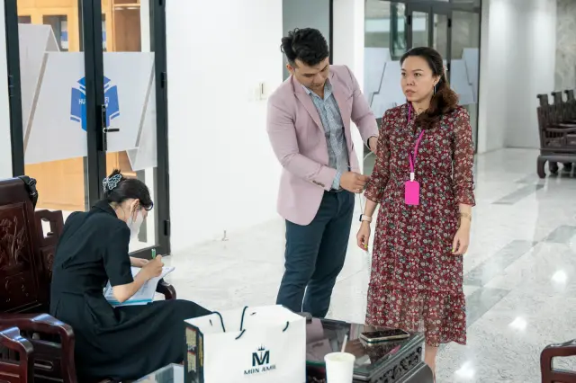 Mon Amie may đồng phục cho Trường Đại học Công Thương TP.HCM — 18/21