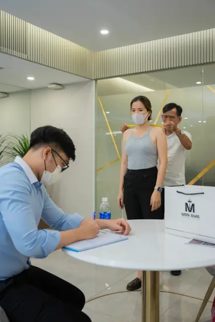 Mon Amie may đồng phục cho Đại Quang Minh — 23/24