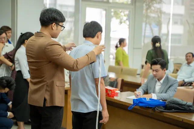 Mon Amie may đồng phục cho Công ty Dịch vụ Công ích Quận 4 — 6/26