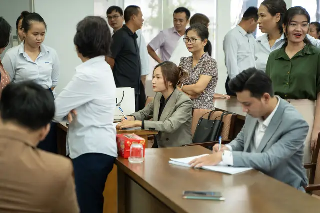 Mon Amie may đồng phục cho Công ty Dịch vụ Công ích Quận 4 — 10/26