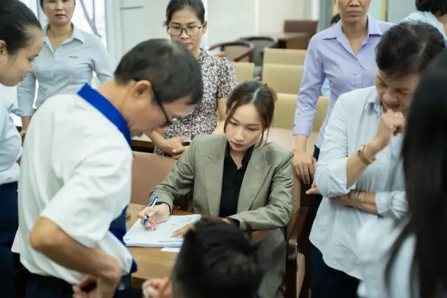 Mon Amie may đồng phục cho Công ty Dịch vụ Công ích Quận 4 — 11/26