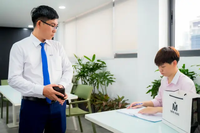 Mon Amie may đồng phục cho ERAS Group — 19/23