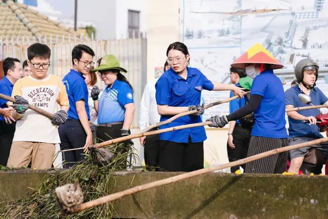 Mon Amie may đồng phục cho Hội LHTN Việt Nam TP.HCM — 5/5