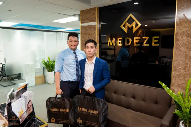 Mon Amie may đồng phục cho MEDEZE — 2/7