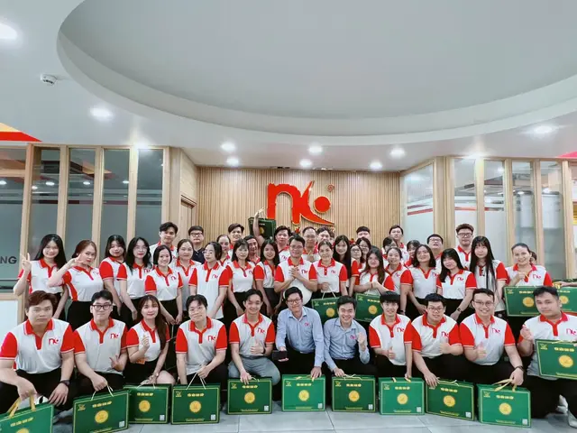 Mon Amie may đồng phục cho Nhân Kiệt — 2/5