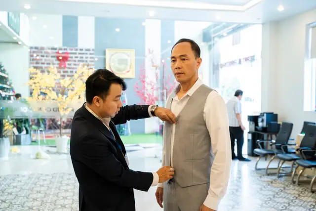 Mon Amie may đồng phục cho Nhựa Đạt Hòa — 9/95