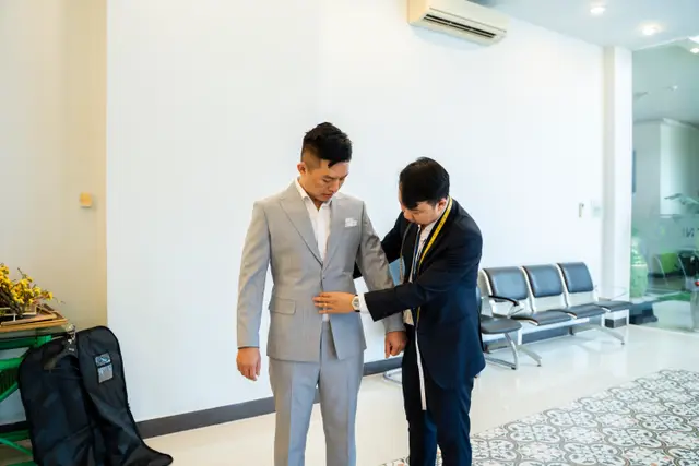 Mon Amie may đồng phục cho Nhựa Đạt Hòa — 10/95