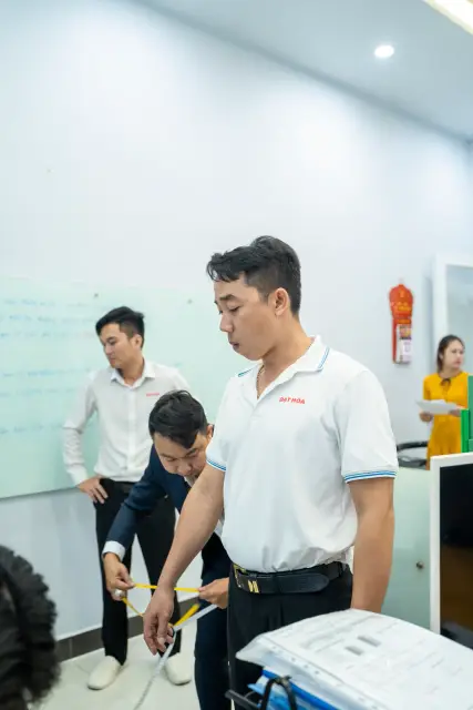 Mon Amie may đồng phục cho Nhựa Đạt Hòa — 22/95