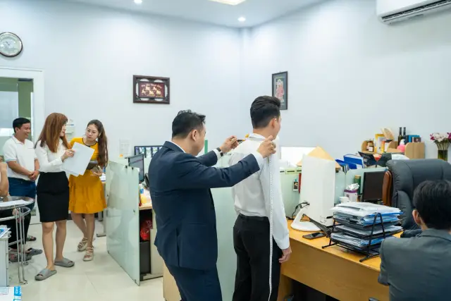 Mon Amie may đồng phục cho Nhựa Đạt Hòa — 29/95