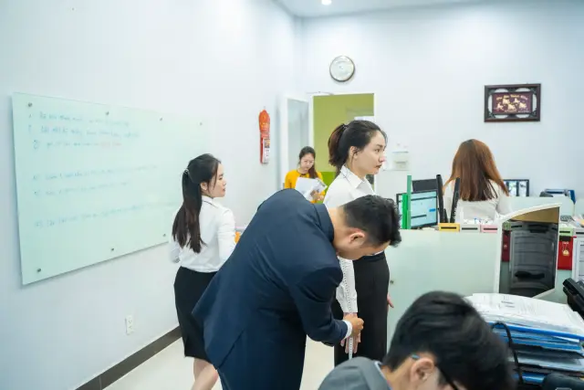 Mon Amie may đồng phục cho Nhựa Đạt Hòa — 33/95