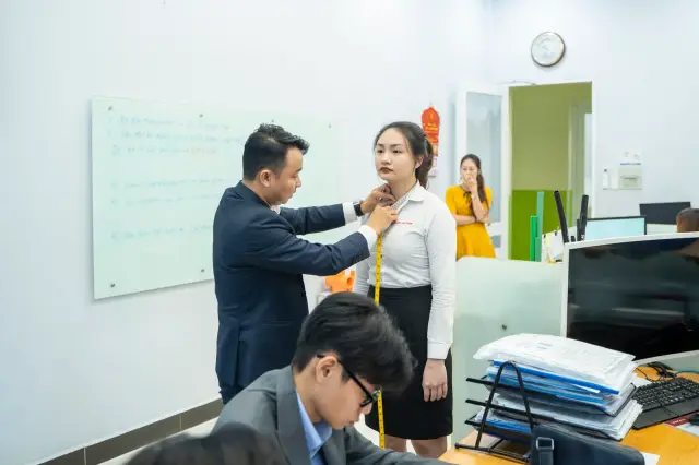 Mon Amie may đồng phục cho Nhựa Đạt Hòa — 35/95