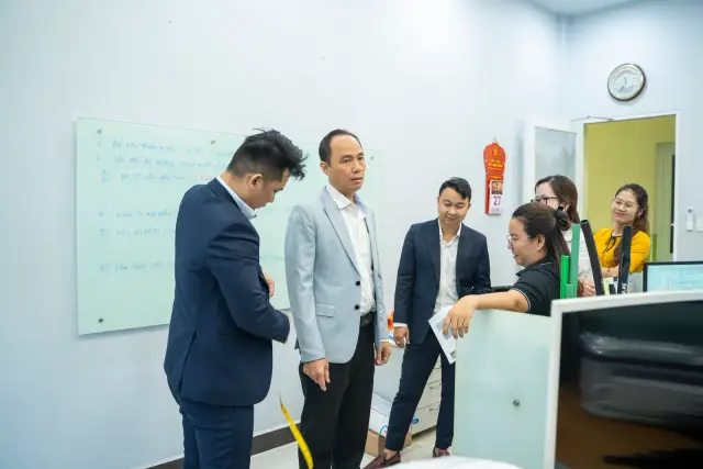 Mon Amie may đồng phục cho Nhựa Đạt Hòa — 46/95