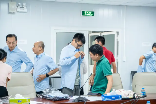 Mon Amie may đồng phục cho PetroVietnam Power Nhơn Trạch — 7/10