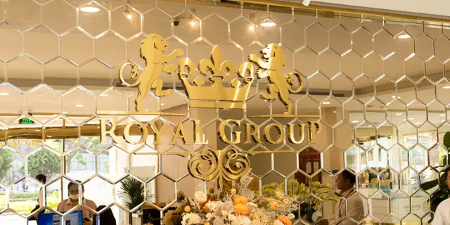 Mon Amie may đồng phục cho Royal Group — 2/25