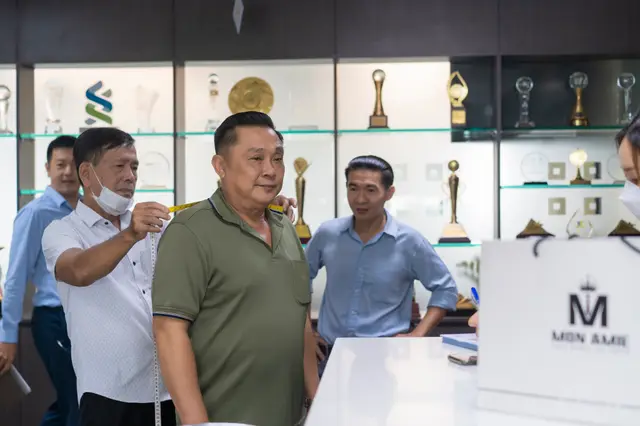Mon Amie may đồng phục cho Tập đoàn Xây dựng Hòa Bình — 8/24