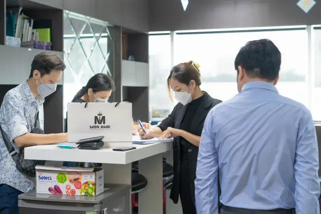 Mon Amie may đồng phục cho Tập đoàn Xây dựng Hòa Bình — 22/24