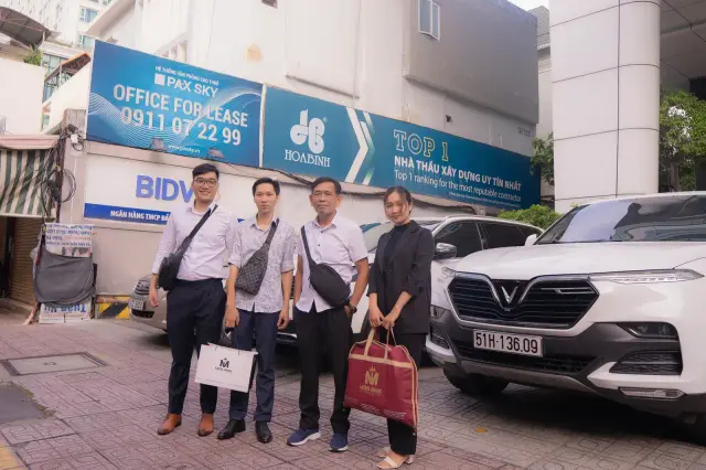 Mon Amie may đồng phục cho Tập đoàn Xây dựng Hòa Bình — 24/24