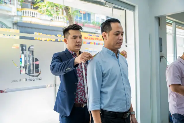 Mon Amie may đồng phục cho Viện Phát triển Nguồn nhân lực và Kinh doanh — UEH — 17/32