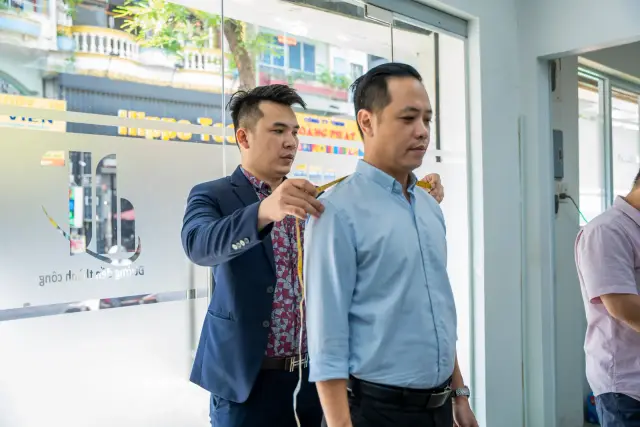 Mon Amie may đồng phục cho Viện Phát triển Nguồn nhân lực và Kinh doanh — UEH — 18/32