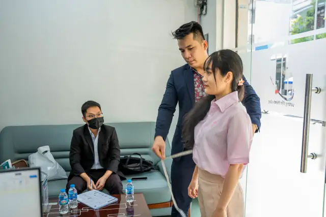 Mon Amie may đồng phục cho Viện Phát triển Nguồn nhân lực và Kinh doanh — UEH — 29/32