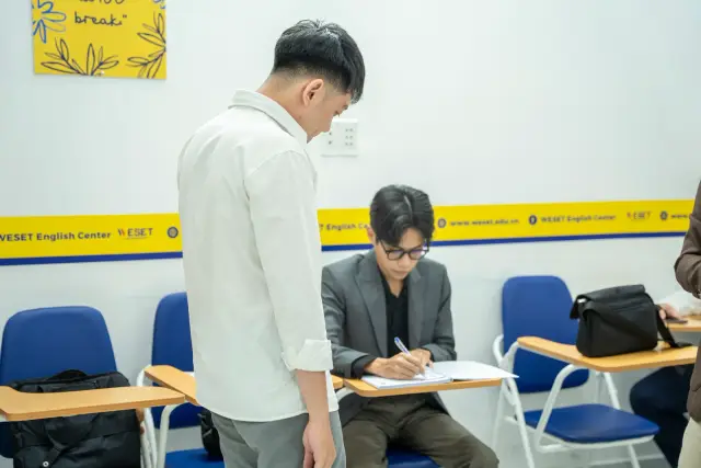 Mon Amie may đồng phục cho Weset English Center — 3/35
