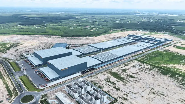 Mon Amie may đồng phục cho Xây dựng CBC — 5/6