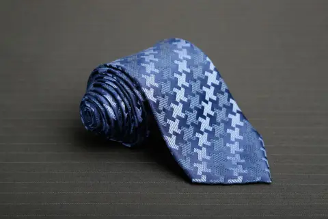 Cà vạt lụa 100% · 38