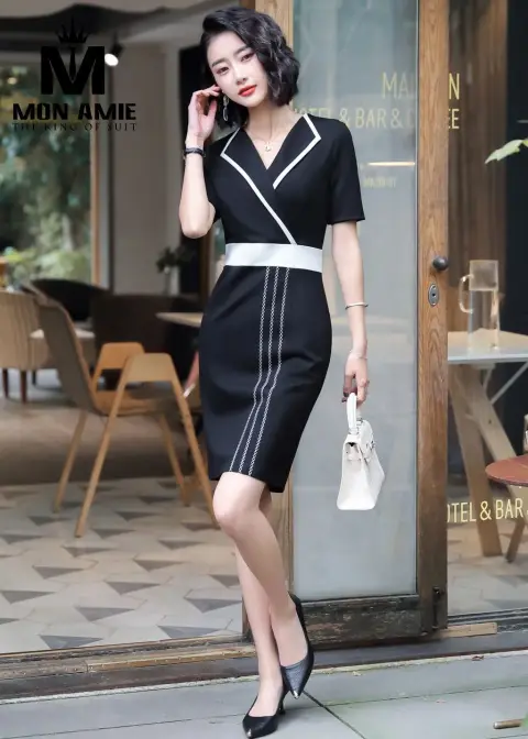 Đầm công sở đen cổ vest, đai trắng — PN1675