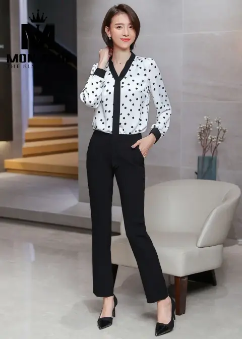 Sơ mi nữ chấm bi nơ đen, chân váy đen — PN1381