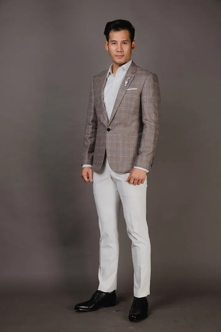 Blazer nam · 16 — 1/1